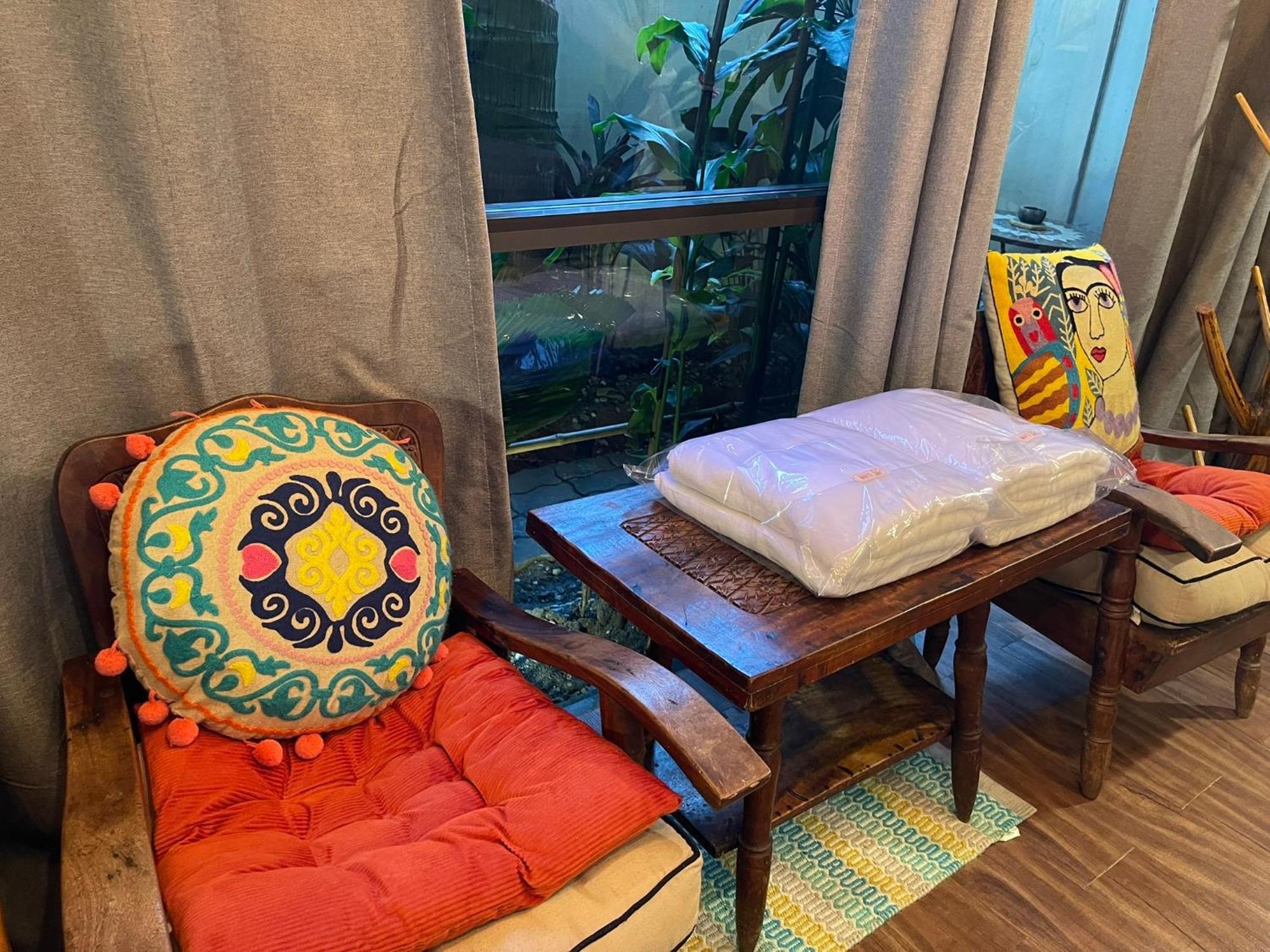 Nego Home Ancient Inn Bangkok Buitenkant foto